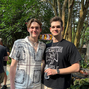 Meet your Posher, Zachary